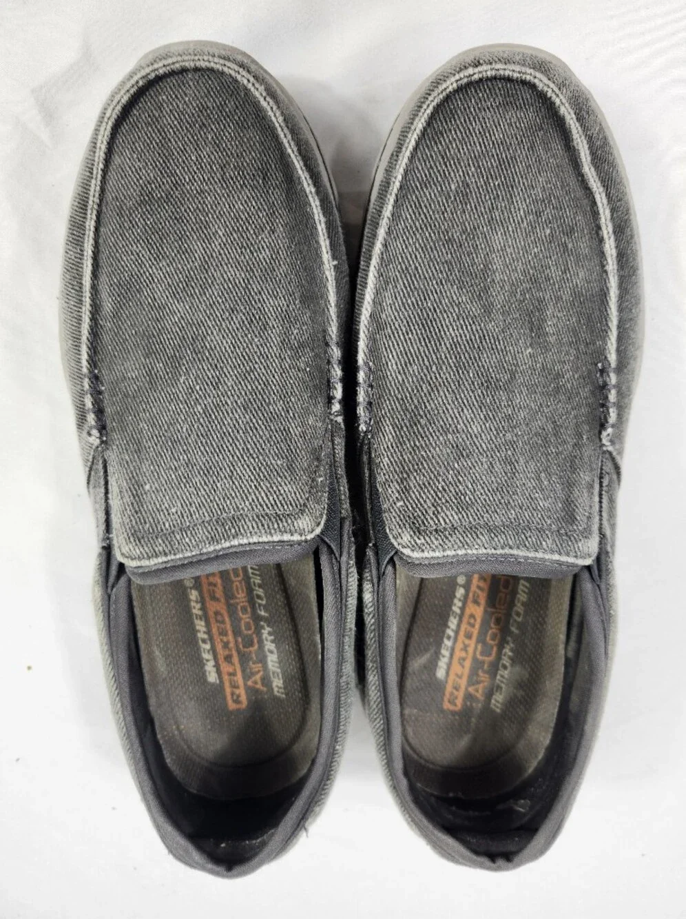 Skechers Men's 10.5 M Relaxed Fit Memory Foam Gray Slip-On Loafers